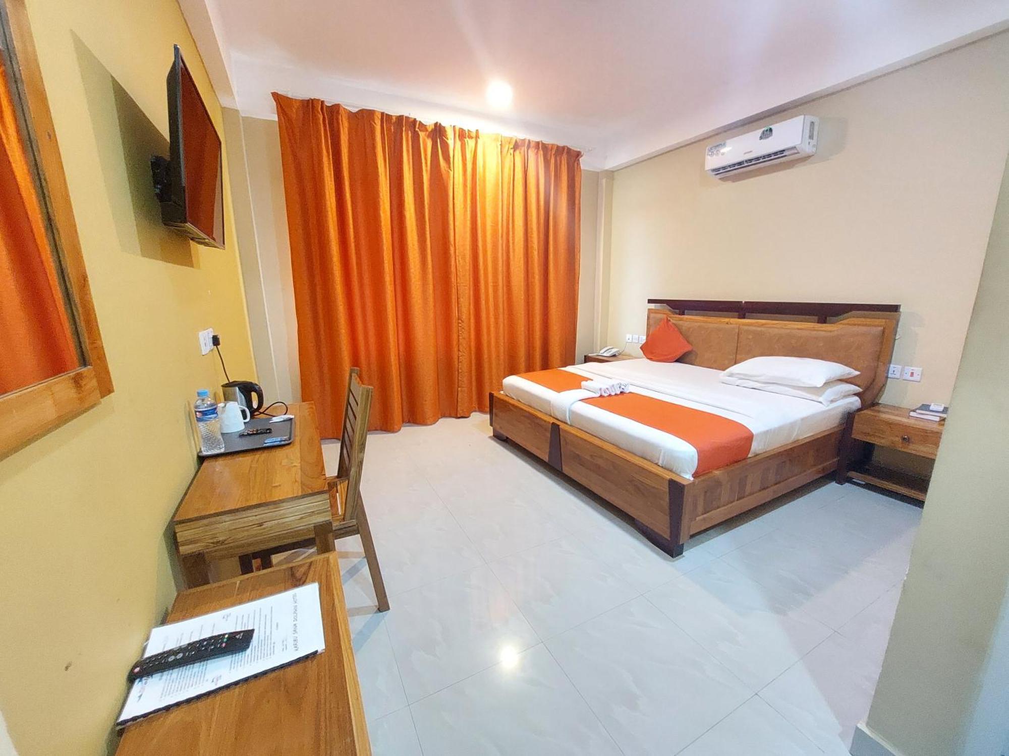Dolphin Hotel Танга Екстериор снимка